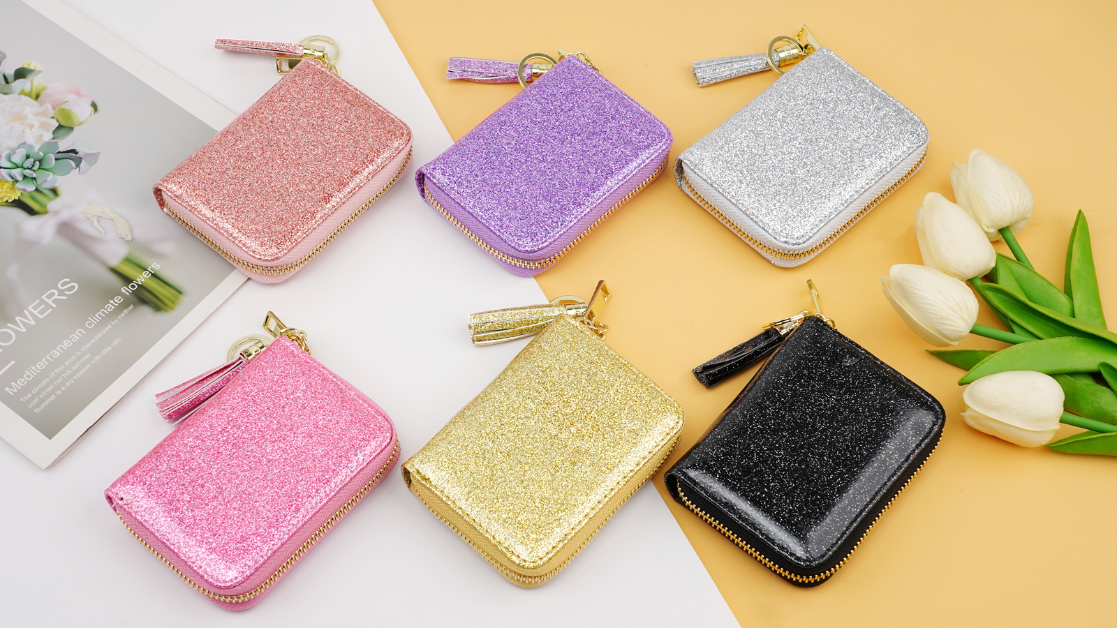 ノベルティー　ツイード　ミニバック　ミニウォレット　カードケース　綺麗　可愛い Amazon.com: Coco Rossi Women Small Credit Card Wallet RFID Glitter